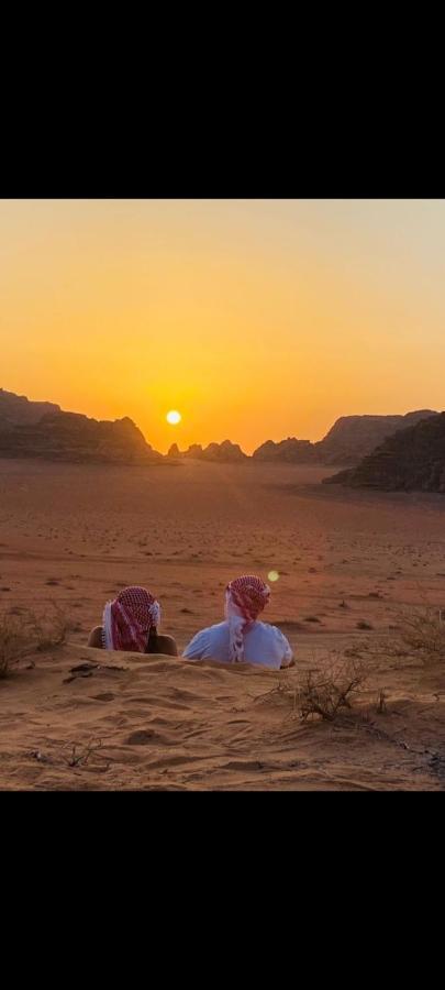 Апартаменты Saleem With Jeep Tour Вади-Рам Экстерьер фото